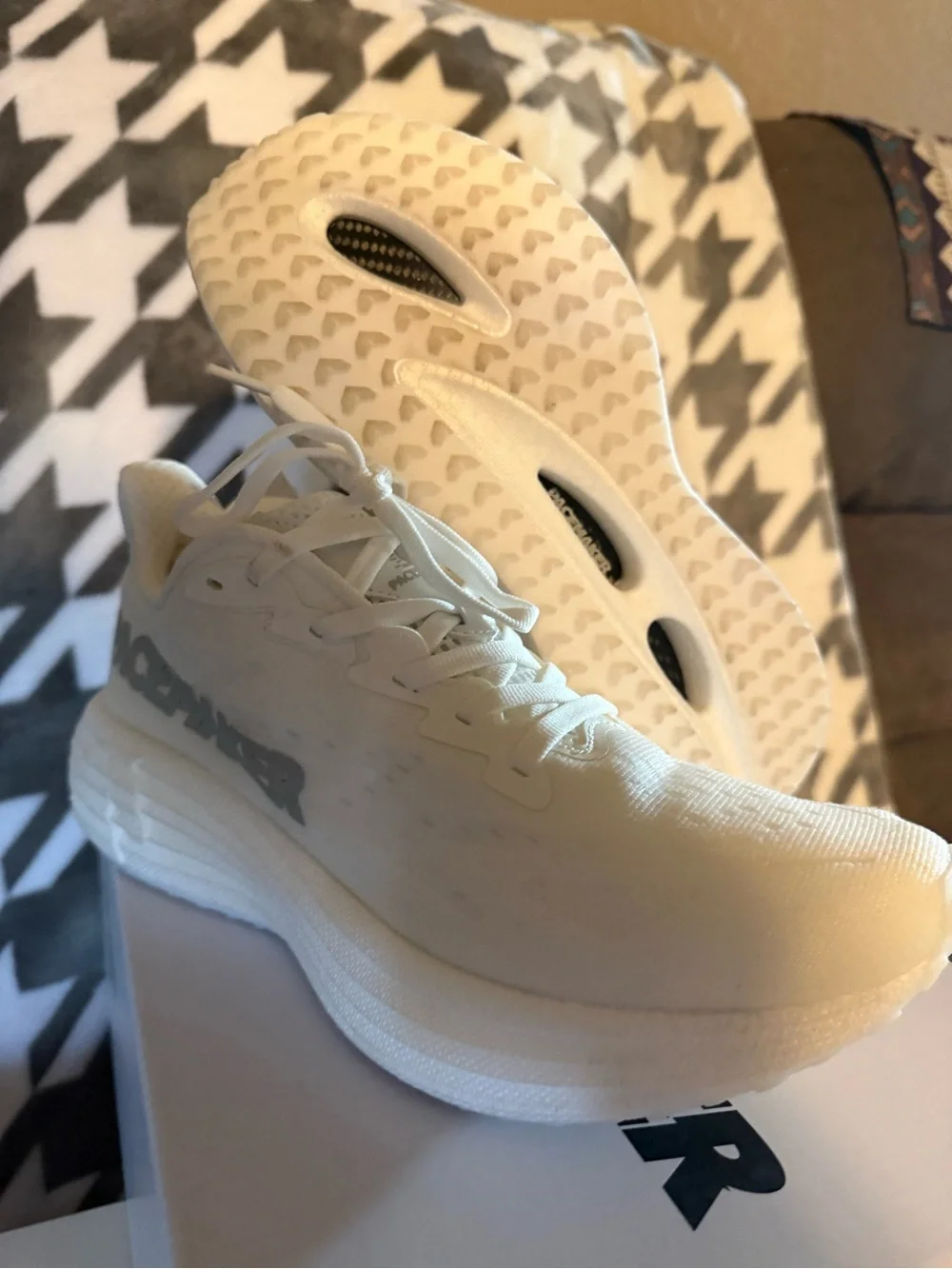 Pacemaker Men’s Low Top Lace-Up Athletic Sneaker White Solid